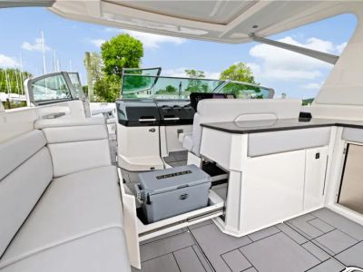 2023 Aviara AV40 Outboard - Photo 20