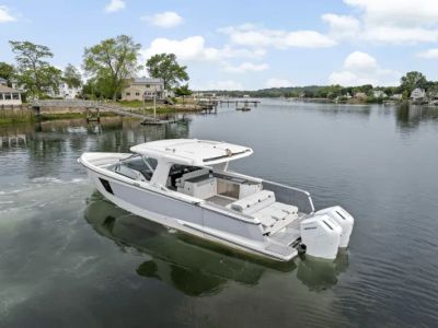 2023 Aviara AV40 Outboard - Photo 5