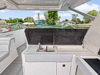 2023 Aviara AV40 Outboard - Photo 19