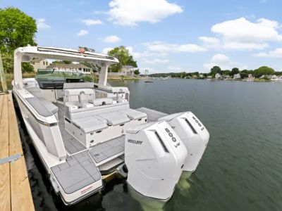 2023 Aviara AV40 Outboard - Photo 6