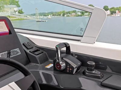2023 Aviara AV40 Outboard - Photo 29