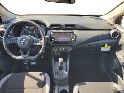 2025 Nissan Versa - Photo 16