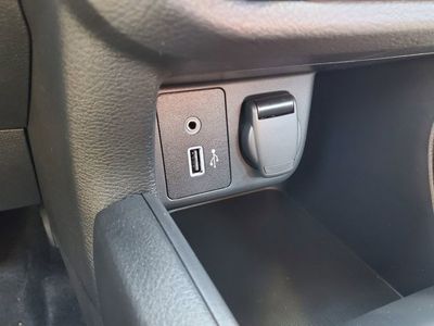 2025 Nissan Versa - Photo 28