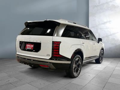 2026 Hyundai Palisade — engine compartment view