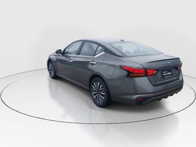 2025 Nissan Altima — detail view