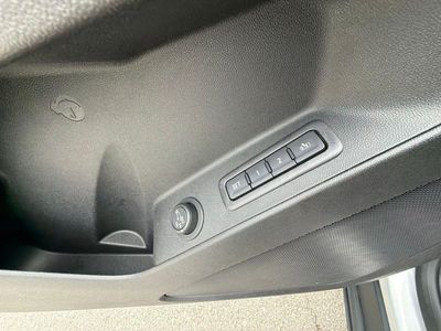 2020 Chevrolet Equinox - Photo 34