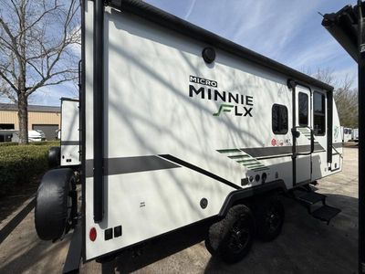 2022 Winnebago Industries Towables Micro Minnie FLX - Photo 9