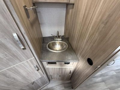 2022 Winnebago Industries Towables Micro Minnie FLX - Photo 27
