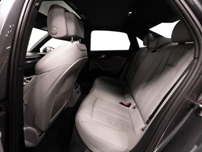 2022 Audi A4 - Photo 6