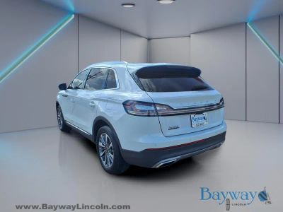 2023 Lincoln Nautilus — side profile view