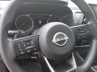 2024 Nissan Rogue - Photo 12