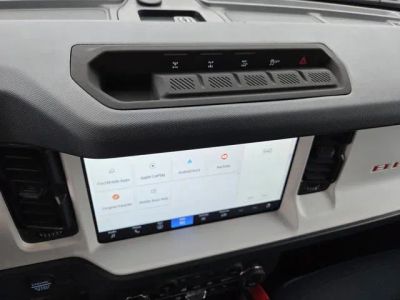 2026 Ford Bronco - Photo 8