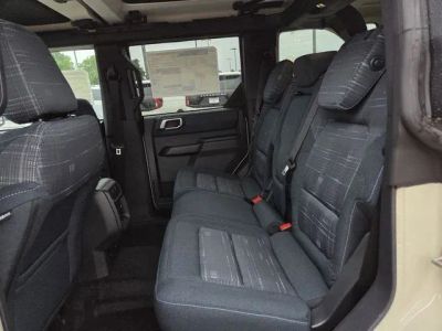 2026 Ford Bronco - Photo 16