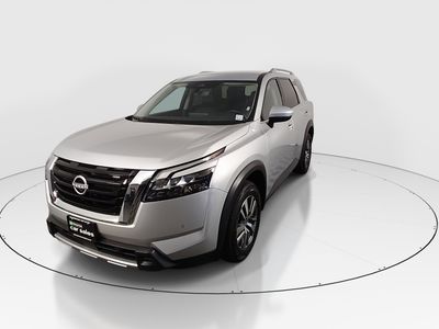 2025 Nissan Pathfinder - Photo 3