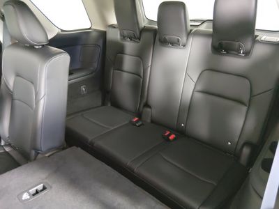2025 Nissan Pathfinder - Photo 18