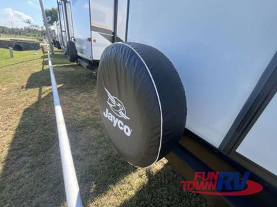 2023 Jayco Jay Feather - Photo 17