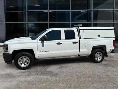 2018 Chevrolet Silverado 1500 — interior view