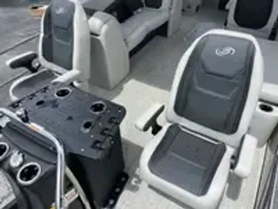 2026 Barletta Cabrio C22CC - Photo 8