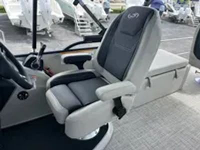 2026 Barletta Cabrio C22CC - Photo 13