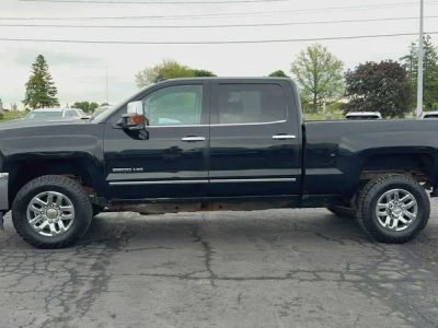 2019 Chevrolet Silverado 3500 HD — detail view