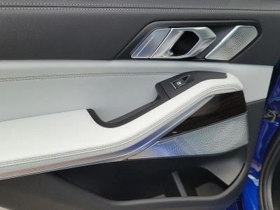 2026 BMW X5 — photo 13 view