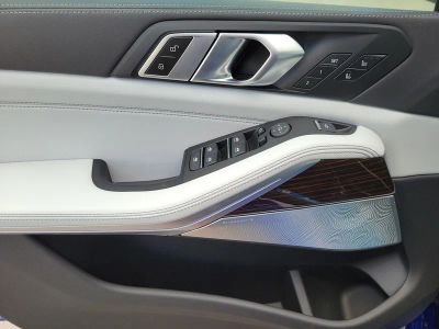 2026 BMW X5 — photo 16 view