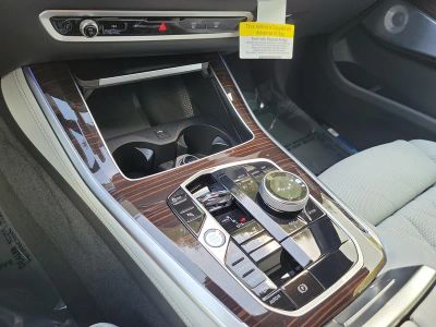 2026 BMW X5 — photo 24 view