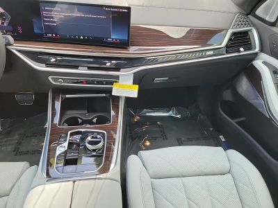 2026 BMW X5 — photo 10 view