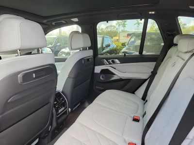 2026 BMW X5 — photo 11 view