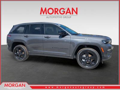 2025 Jeep Grand Cherokee Limited in Gray — front three-quarter view