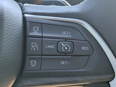 2025 Jeep Grand Cherokee — photo 23 view