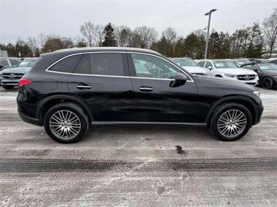 2025 Mercedes-Benz GLC - Photo 12