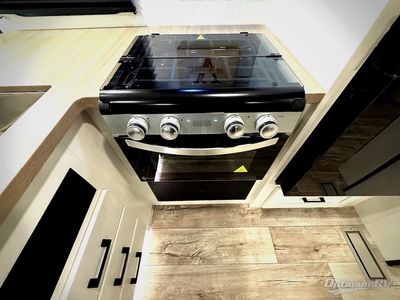 2026 Venture RV Sienna - Photo 11