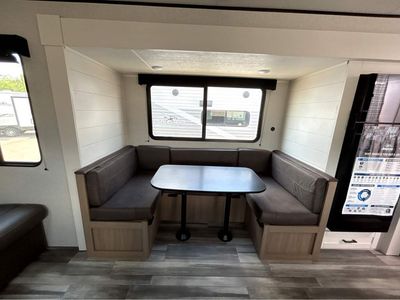 2026 Jayco Jay Flight SLX — photo 9 view