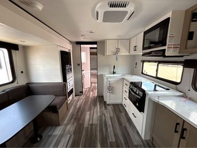 2026 Jayco Jay Flight SLX — photo 8 view