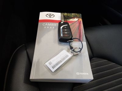 2024 Toyota Camry - Photo 15