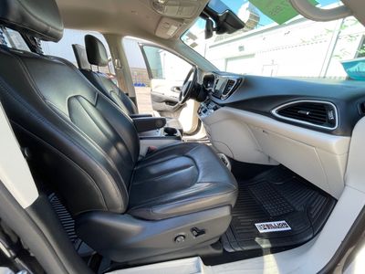 2020 Chrysler Pacifica — photo 15 view