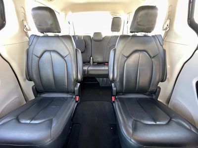 2020 Chrysler Pacifica — photo 14 view