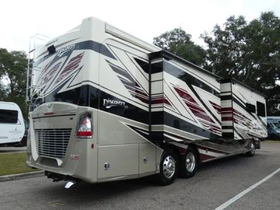 2026 Fleetwood Discovery LXE - Photo 3