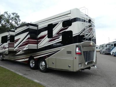 2026 Fleetwood Discovery LXE - Photo 4