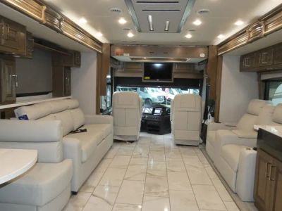 2026 Fleetwood Discovery LXE - Photo 6