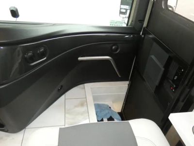 2026 Fleetwood Discovery LXE - Photo 11