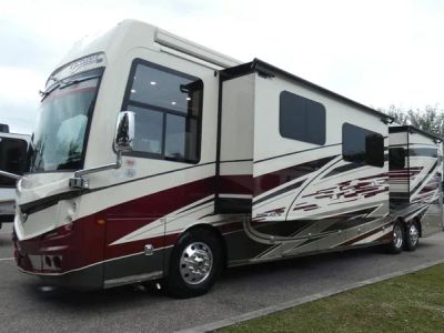 2026 Fleetwood Discovery LXE - Photo 2