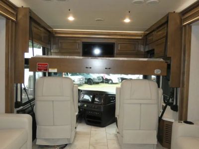 2026 Fleetwood Discovery LXE - Photo 15