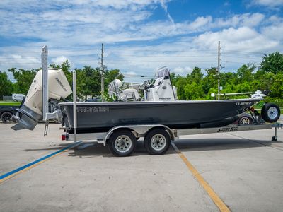 2021 Frontier 2104 — side profile view