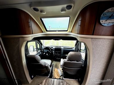 2017 Itasca Navion - Photo 7
