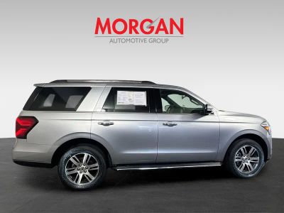2023 Ford Expedition — side profile view