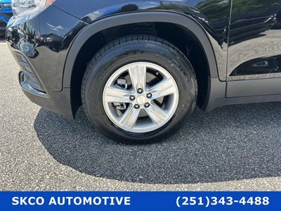 2022 Chevrolet Trax - Photo 3