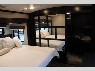 2023 Jayco North Point - Photo 19