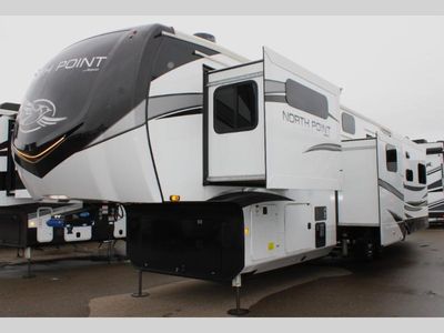 2023 Jayco North Point - Photo 3